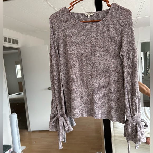 Lucky Brand Sweater bow tie arms - Picture 2 of 4